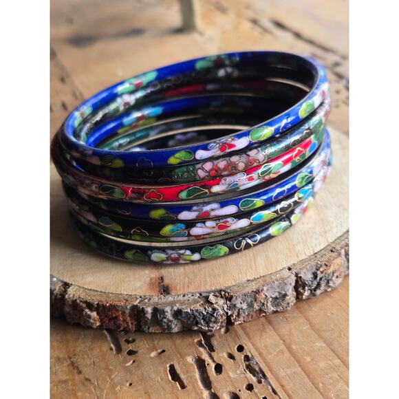 Colorful Floral Enamel Bangle Set - Picture 4 of 7